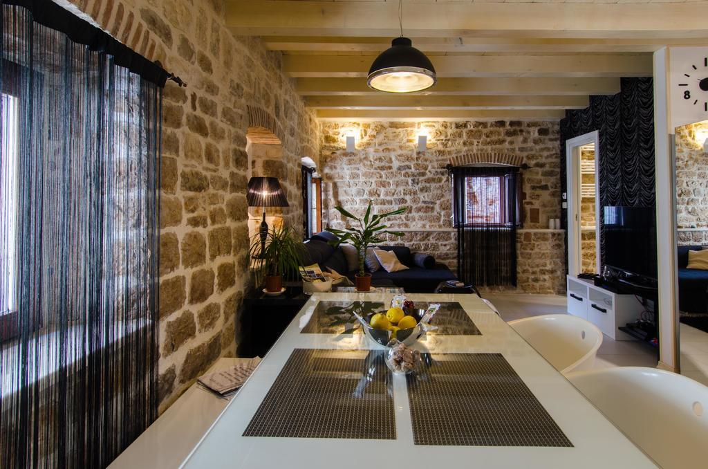 Apartment Capo Family & Capo Studio -Old Town-Parking Trogir Chambre photo